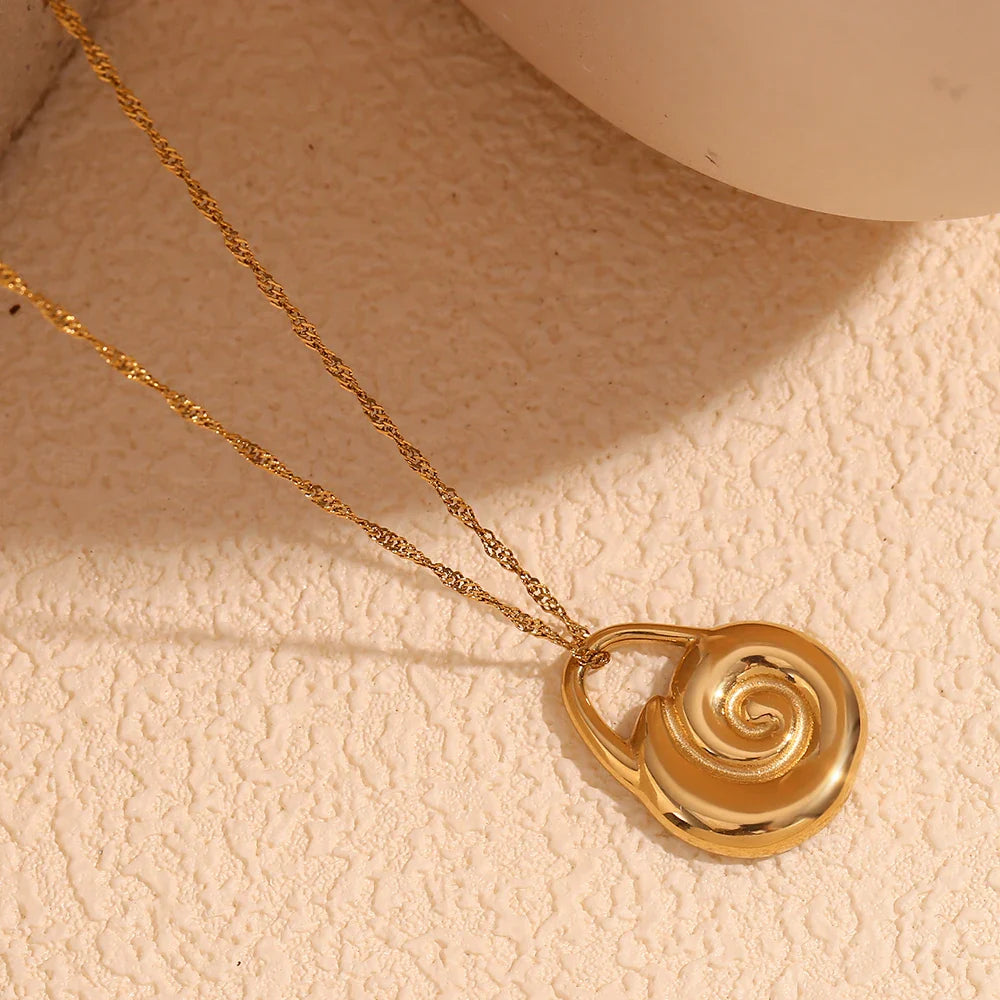 Colar Espiral Dourado em Aço Inoxidável 18 Quilates